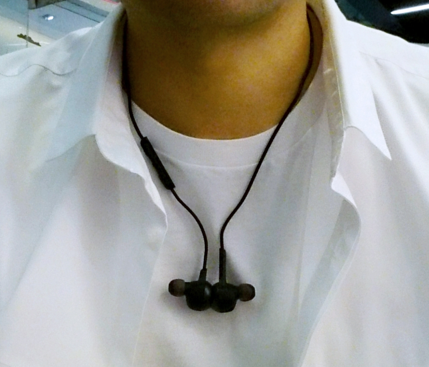 Jabra Rox Wireless as Necklace
