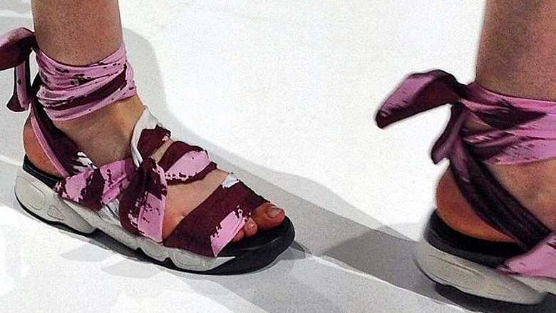 Dior cruise 2015 catwalk scarf-sandals