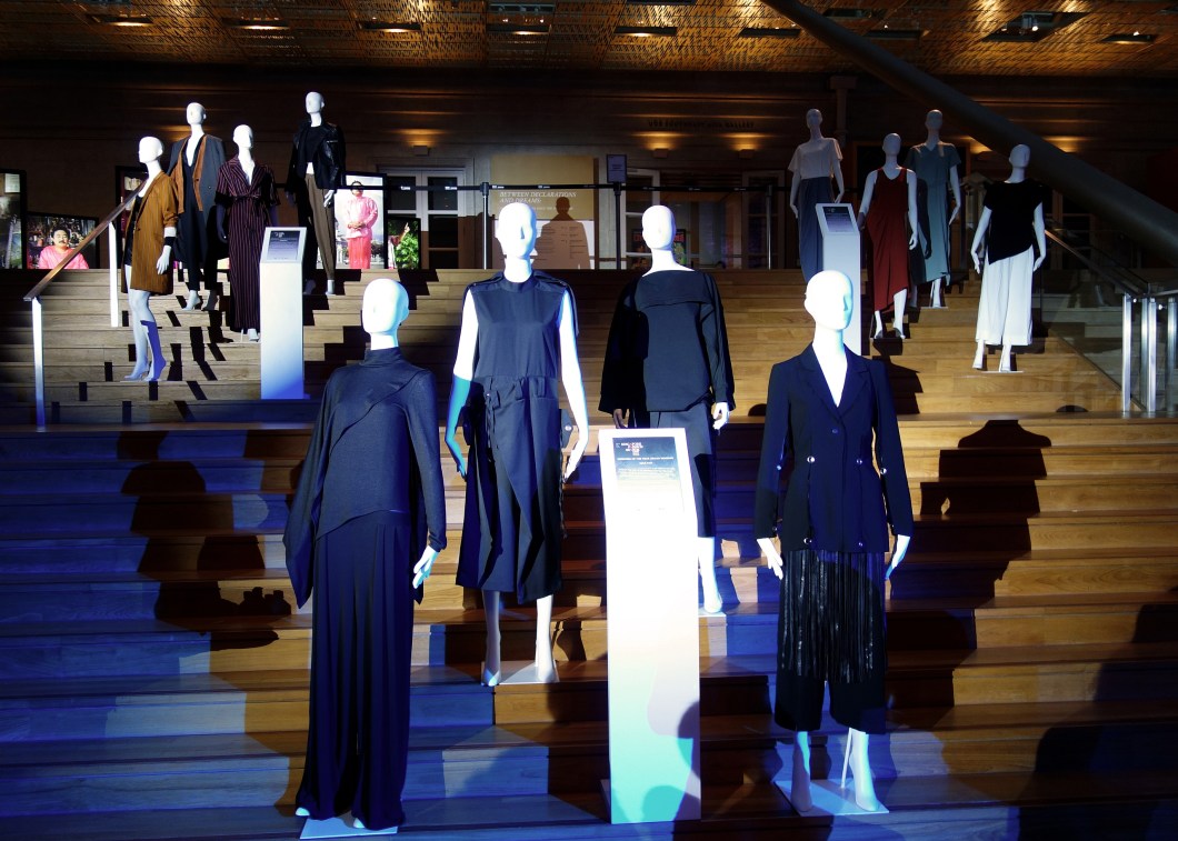 displays-on-the-steps