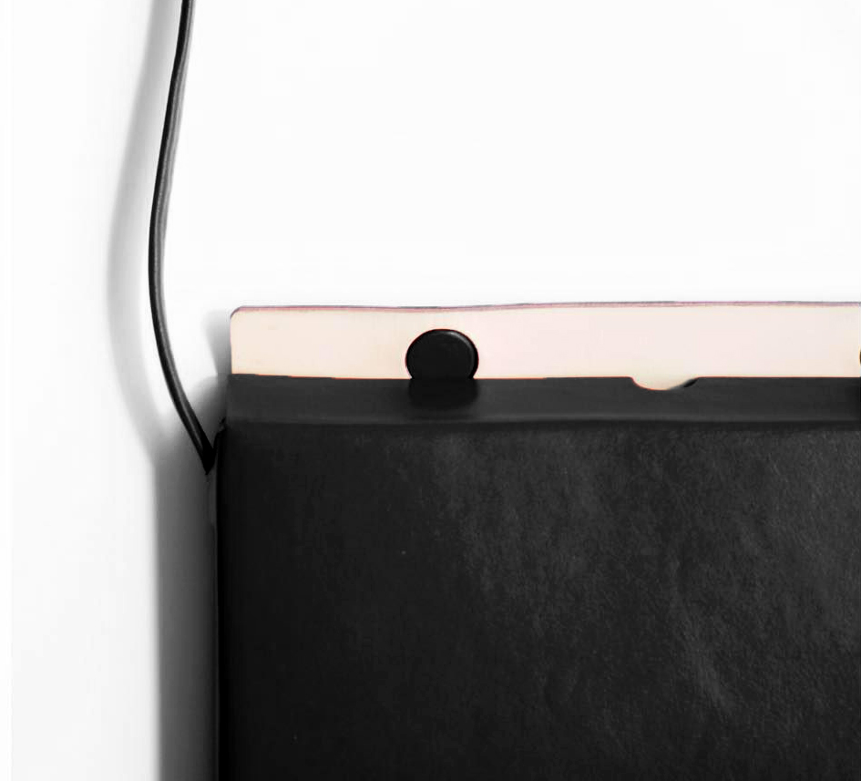 Aeta Box shoulder pic 2