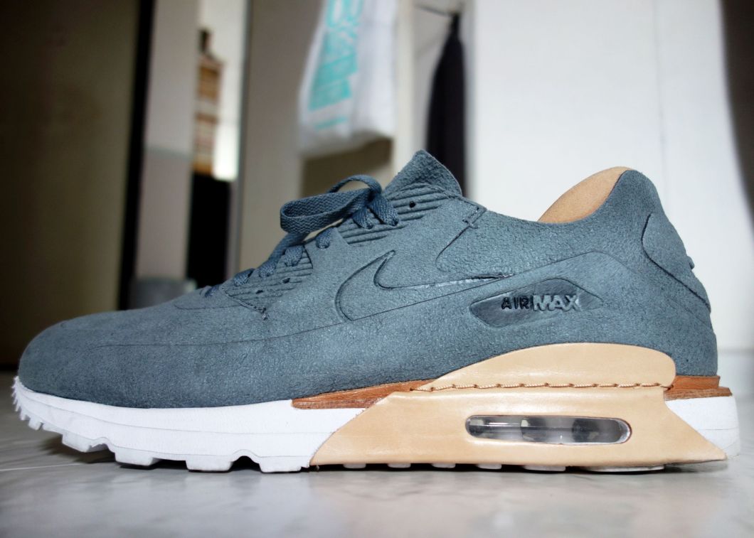 Air Max 90 Royal Pic 2