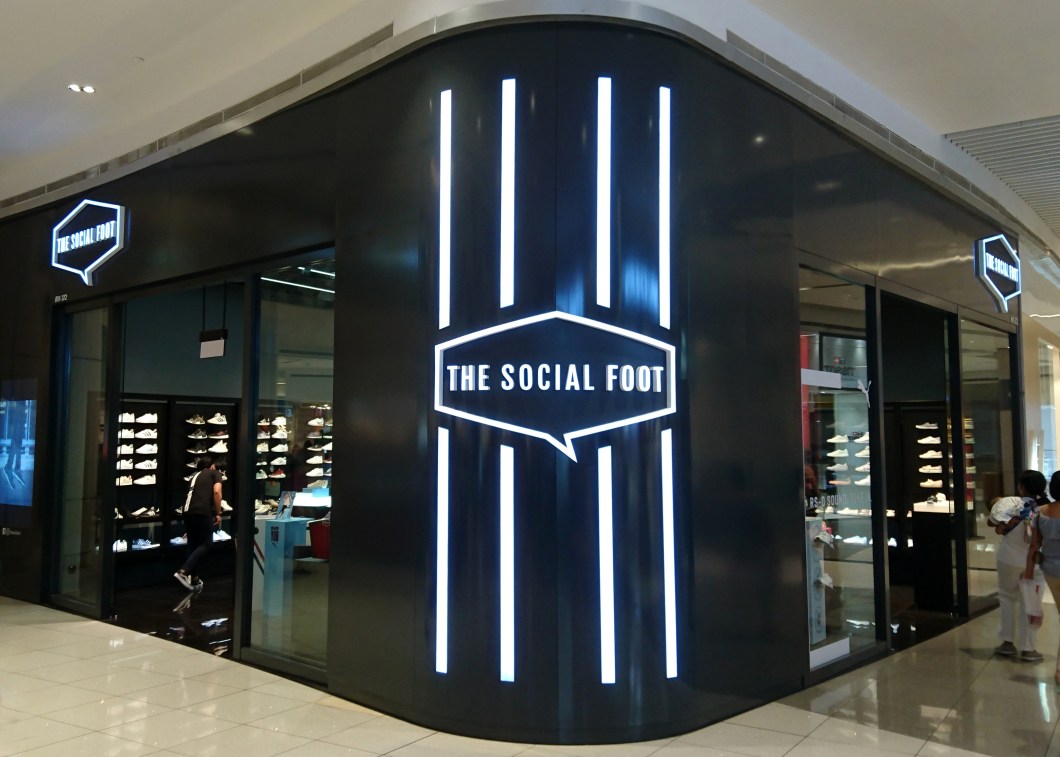 The Social Foot P1