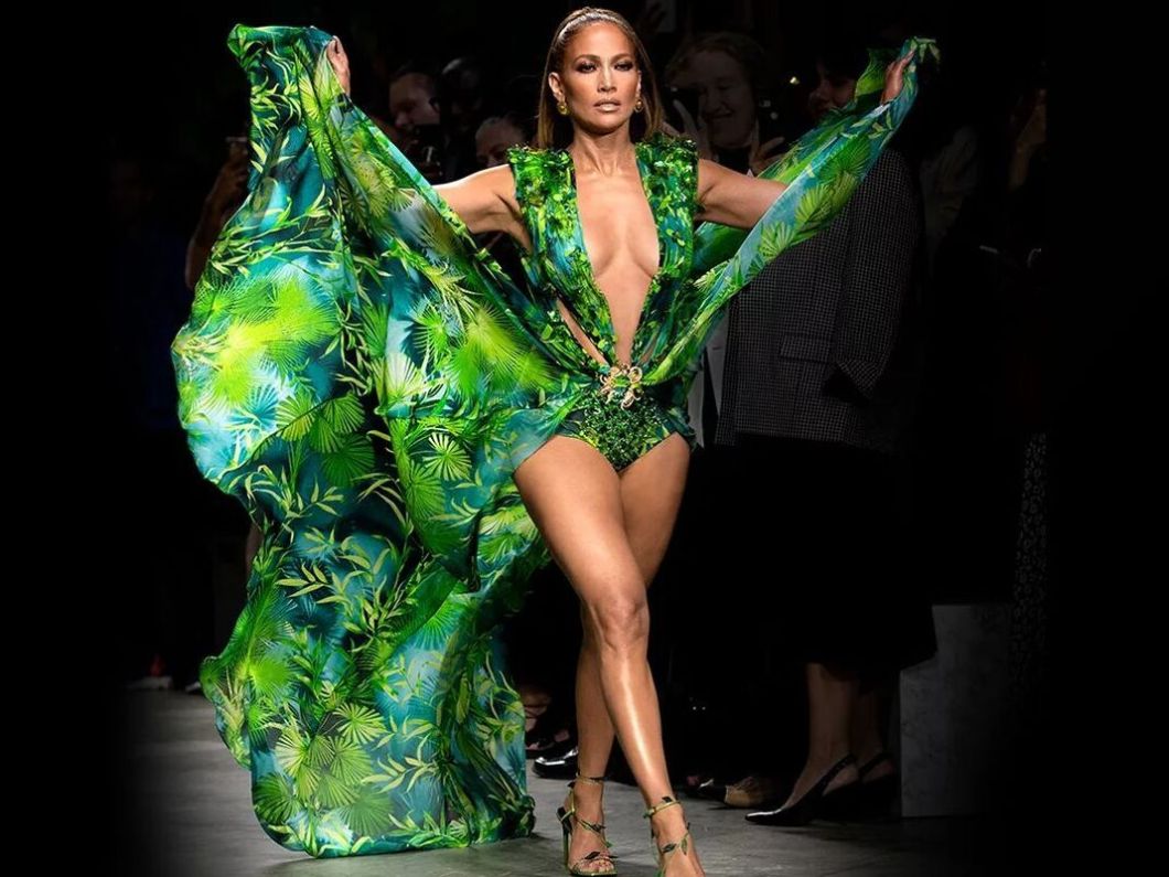 Versace SS 2020 P1.jpg