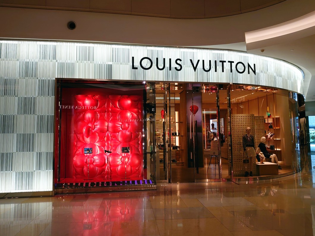 20-06-19-22-29-11-533_deco